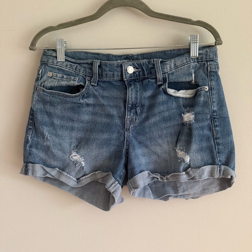 Old Navy mid rise boyfriend Jean shorts